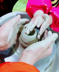 -泥娃娃DIY陶吧(易生活购物公园店)