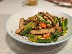 -巧克力渔家.小船海鲜胶东菜(三浴场店)