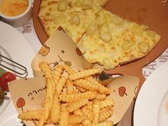 马来西亚金枕榴莲披萨-维京战斧牛排(王府井西餐十年金冠好店)