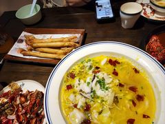 -聚汇三少·龙虾·中餐厅(莫邪路新天地店)