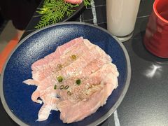 -山川小町·极番烧肉(新地假日广场店)