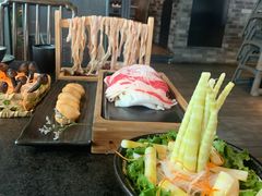 -湊湊火锅·茶憩(新中关购物中心店)