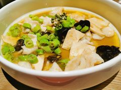 酸汤鱼-小大董·烤鸭(凤凰汇店)