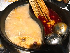 鸳鸯锅-钢管厂五区小郡肝串串香(南山店)