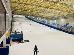 -乔波室内滑雪场