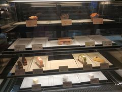 面包甜点陈列柜-麦当劳(西单明珠店)