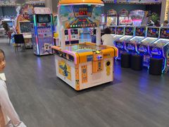 -反斗乐园π(龙华天虹店)