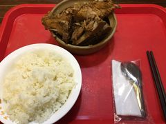 -万和春排骨砂锅米饭(湖北路店)