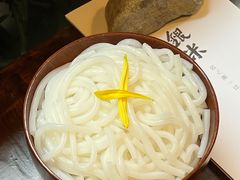 -银米·云南传统过桥米线(双廊黑金冠店)