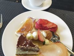 -圣丰索菲特·2 On 988 Café 自助餐厅