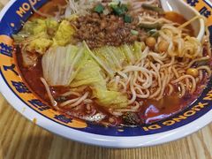 -魔都三兄弟酸辣粉·蘸卤炸串(虹桥万科店)