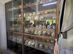 -吐斯廉屠杀博物馆