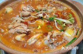 Stewed Chicken and Intestines in Clay Pot
