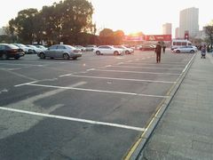 -大宁郁金香公园-停车场