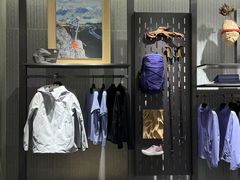 -ARC'TERYX始祖鸟(北京王府中环店)