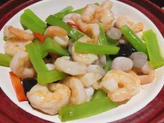 -香山湖家家宴(中山陵店)