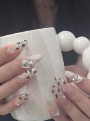 -美画·轻奢美甲美睫