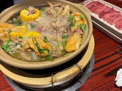 -沙胆彪炭炉牛杂煲(上海日月光广场店)