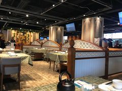 大堂-巴扎美食·新疆菜·西域歌舞表演餐厅(新疆大厦店)