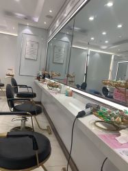 -镁连社·美联社