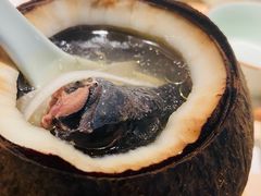 原只椰子炖乌鸡-珍味汤馆·潮汕家乡菜(保利文化广场店)