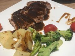 -必胜客(新中纬店)