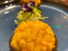 咸蛋黄鲜虾球-荟廷·晶萃(陆家嘴尚悦湾店)