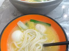 -汤小云火锅米线(钻汇广场店)