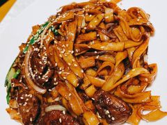 避风塘干炒牛河-十二粤味·顺德菜·烧鹅点心(五四广场店)