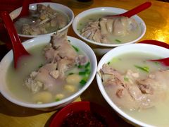 -雷祖芳老妈蹄花店