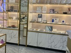 -世纪大明眼镜·蔡司战略授权店(汉街店)