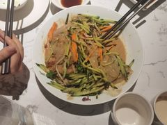 -关东小磨东北菜(漕河泾印象城店)