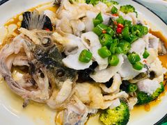 -六和聚传统烤鸭.天津菜(和平店)