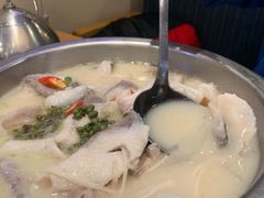 喝汤水煮鱼-小土豆北方菜馆(方庄店)