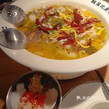 成都中秋这样过｜中秋，一家人来吃太二酸菜鱼