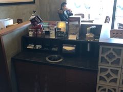 -星巴克臻选(周浦万达店)