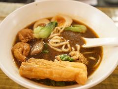 -晶华冠军牛肉面坊