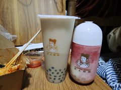 -沪上阿姨·精选茶饮(烟台万达广场店)