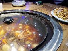 -山河屯铁锅炖(哈西站店)