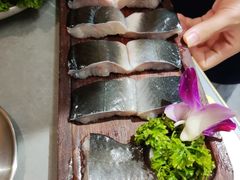 -围炉肉舍•炭烤活鳗•丹东海鲜烤肉(步行街店)