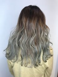 -PE SALON