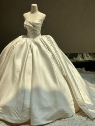 -乐派诗婚纱摄影