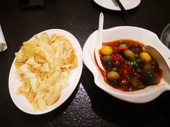 井冈山豆腐皮-湘肠香火锅店(团结湖店)