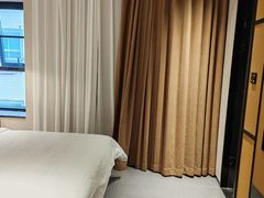 -万泊酒店(长沙五一广场国金中心店)
