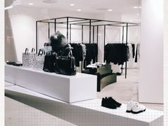 -川久保玲(大阪店)