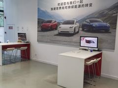 -TESLA 特斯拉(深圳观澜特斯拉直营钣喷中心)