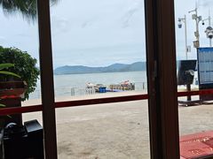 -鹏城人家海鲜酒家·23年老字号(较场尾店)