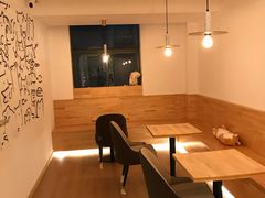 -猫腻·猫咖·撸猫馆(星光大道店)