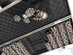 -上海冠松华奥奥迪4S店(张江店)