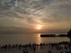 -巴陵广场